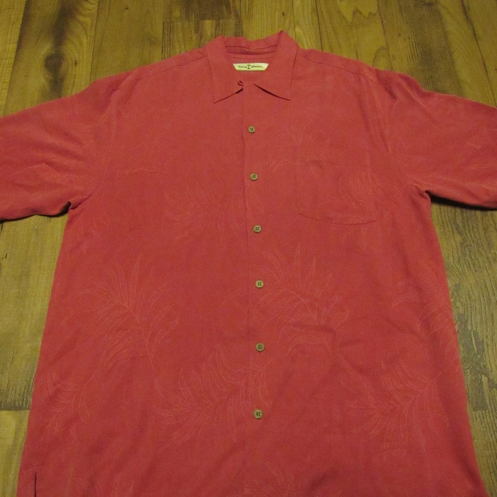 Tommy Bahama 100% Silk Short Sleeve